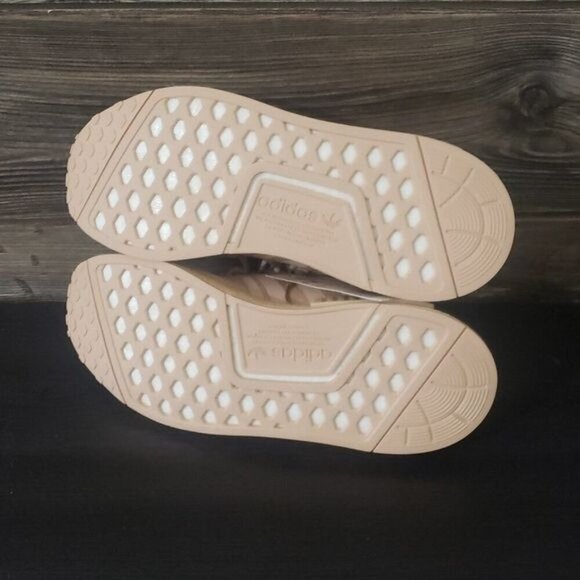 New Adidas NMD Blush Pink Sneakers Womens 9 Streetwear‎ Lightweight Casual Comfy - Picture 9 of 10